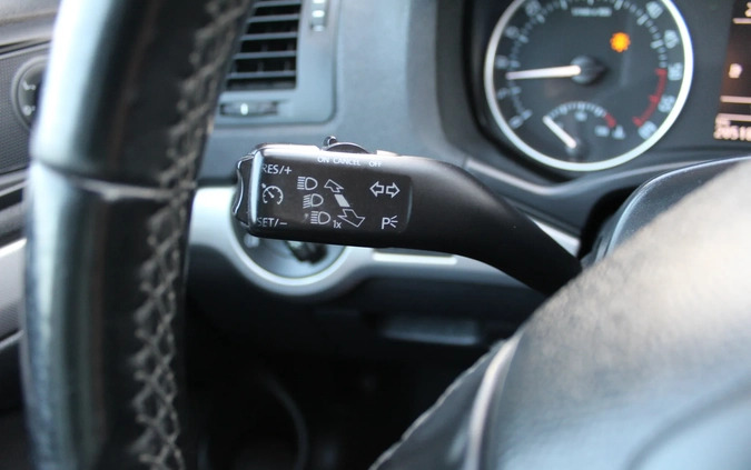 Skoda Octavia cena 28900 przebieg: 205186, rok produkcji 2011 z Kuźnia Raciborska małe 301